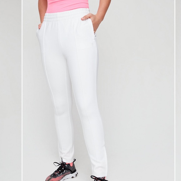 NWT Aritzia TNA Becca Joggers - Picture 8 of 9